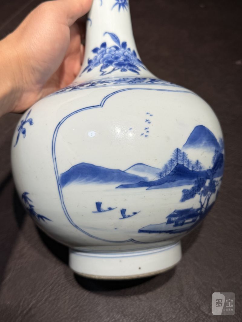 明崇祯 青花开光山水图长颈瓶 - 图10